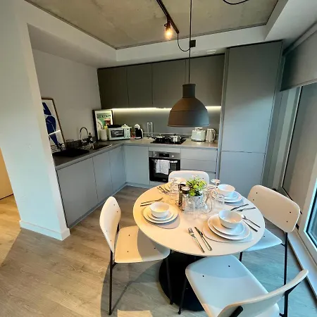 Leeds Riverside - Luxury By Mgroupsa * Leeds (West Yorkshire)
